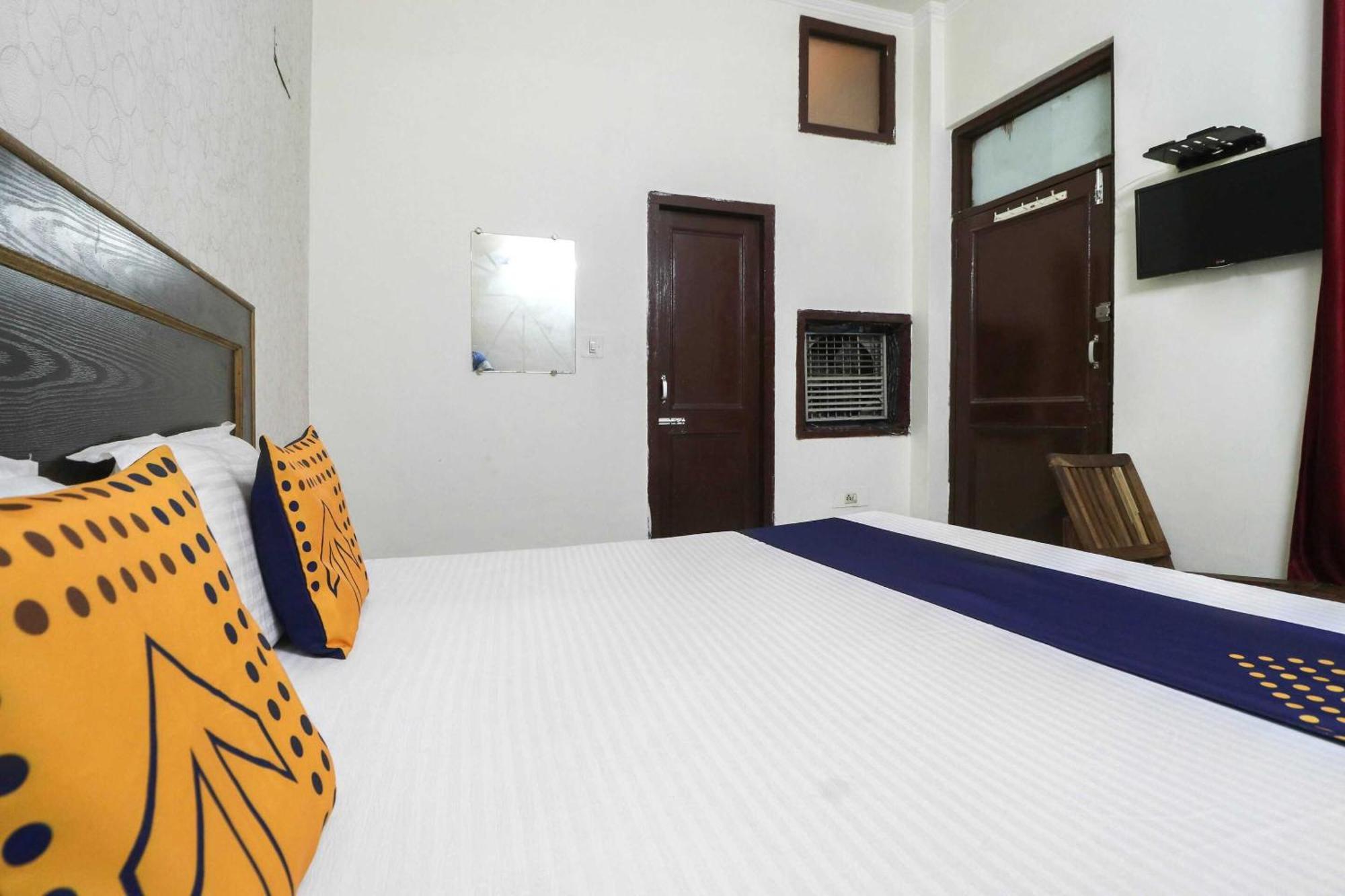 Hotel O Sun City 42 Чандигарх Экстерьер фото